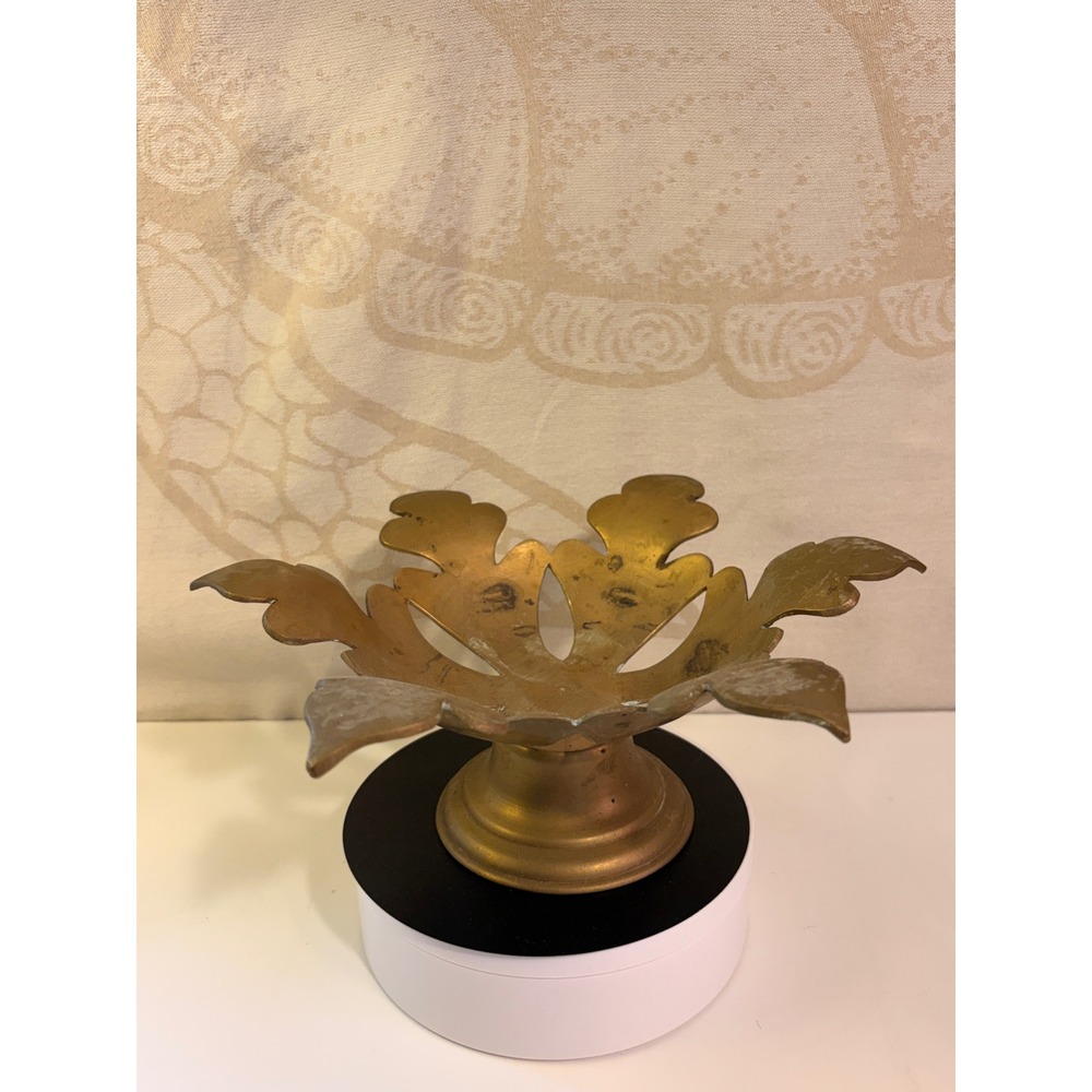 Vintage Solid Brass Scalloped Leaf Pedestal Bowl Ornate Decorative Dish Gold - Picture 3 of 5